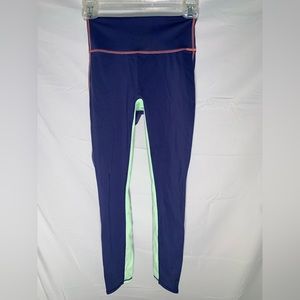 NWT Fabletics Navy XS High Waisted Motion365 7/8 Leggings